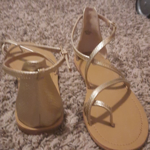 Gold Express Gladiator Sandals - Picture 3 of 4